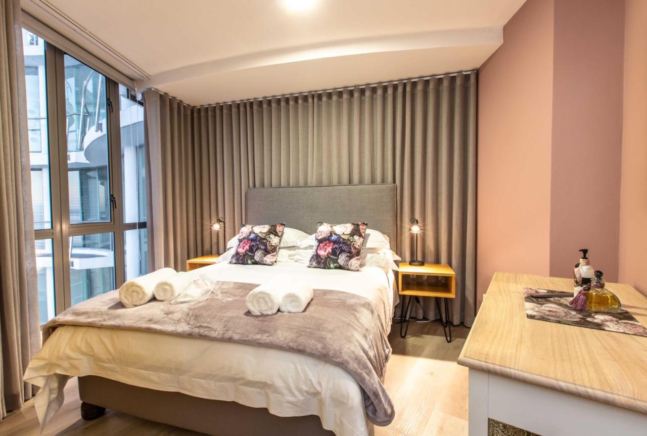 Hibernian Towers 807, Beach Road, Strand Extérieur photo